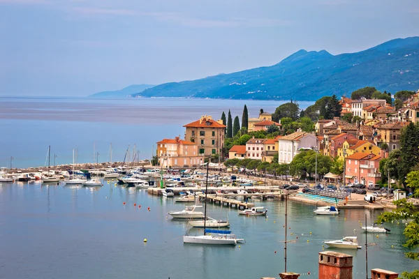 Volosko e Opatija vista para a orla — Fotografia de Stock