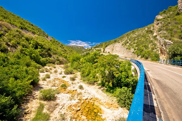 Cikola river canyon en brug — Stockfoto