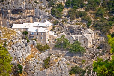 Pustinja Blaca taş Brac çöl hermitage