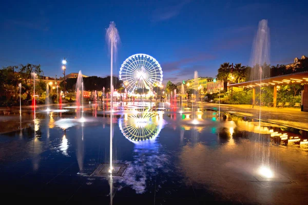 Cidade Nice Ferris Wheel Fonte Noite Espelho Vista Alpes Maritimes — Fotografia de Stock