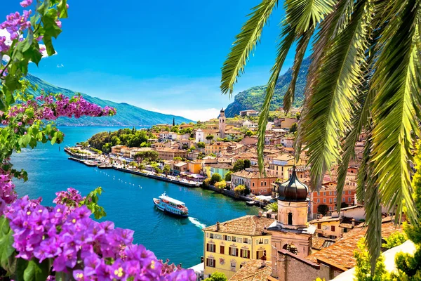 Limone Sul Garda Waterfront Viewthrough Flowers Palm Tree Lombardy Region — Stock Photo, Image