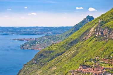 Garda Gölü Sahil Kıyısı, Ital 'ın Lombardy Bölgesi.