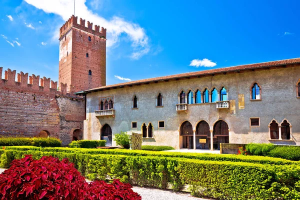 Castelvecchio Castello Scaligero Berömda Murar Och Bro Landmärke Adige Floden — Stockfoto