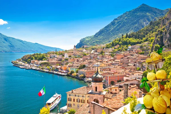 Staden Limone Sul Garda Garda Sjöutsikt Lombardiet Regionen Italien — Stockfoto