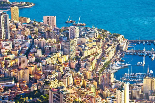 モナコとモンテカルロの街並みや海岸線からのカラフルな景色 モナコ公国 Cote Azu — ストック写真