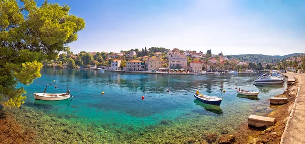 Wioska Splitska Wybrzeżu Wyspy Brač Przepiękne Widoki Panoramiczne Archipelag Dalmacji — Zdjęcie stockowe