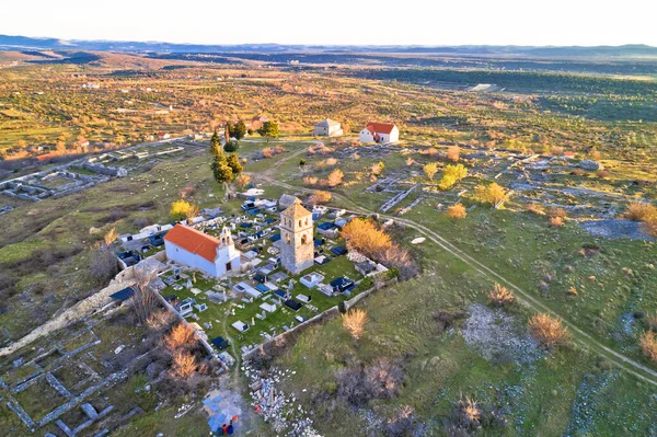 Letecký Pohled Historické Město Bribirska Glavica Zříceninách Kopců Dalmácie Hinterland — Stock fotografie