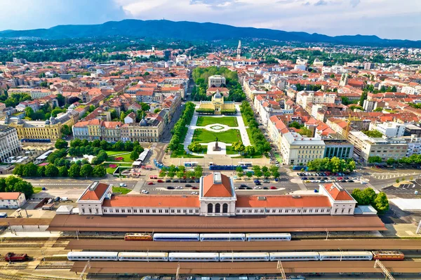 Zagreb Central Train Station Lenuci Horseshoe Green Zone Zagreb Historic — Stockfoto