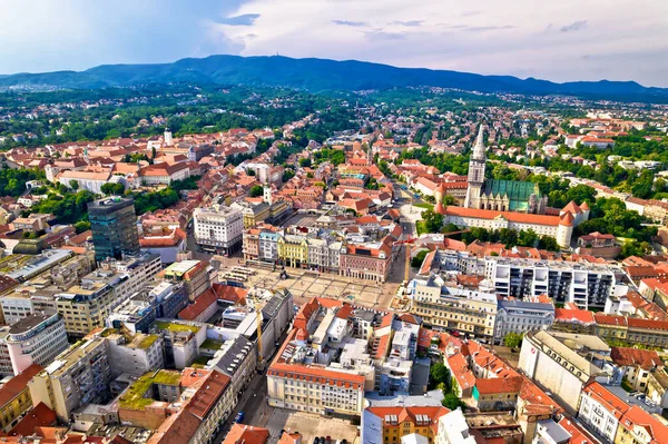 Zagreb Historiska Centrum Och Katedralen Antenn Utsikt Berömda Landmärken Kroatiens — Stockfoto