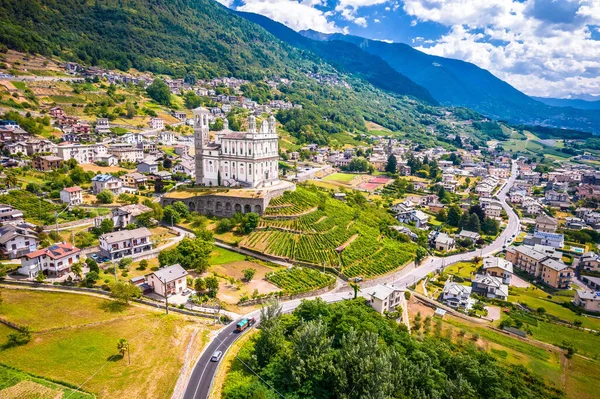 Orașul Montan Idilic Tresivio Din Provincia Sondrio Mănăstirea Santa Casa — Fotografie, imagine de stoc