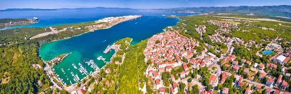 Cidade Baía Omisalj Terminal Gnl Vista Panorâmica Aérea Ilha Krk — Fotografia de Stock