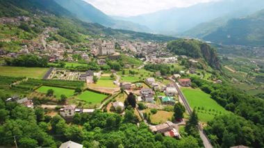 Santa Casa Lauretana manastırının Sondrio ilindeki Idyllic dağ kasabası Tresivio. İtalya 'nın Lombardiya bölgesi