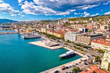 Rijeka kenti deniz manzaralı, Hırvatistan 'ın Kvarner körfezi