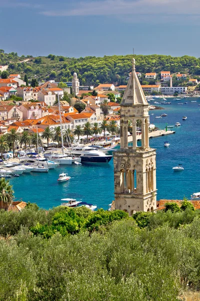 Ciudad de Hvar puerto de yates —  Fotos de Stock