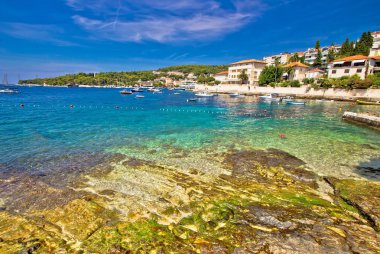 hvar Adası taş turkuaz beach