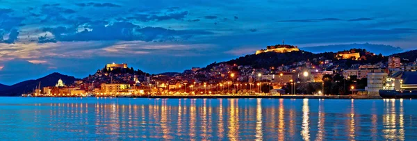 Historic Sibenik waterfront evening panorama — Stock Photo, Image