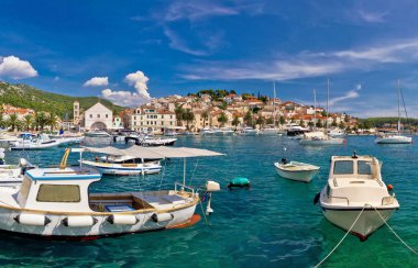 Pastoral Hvar liman waterfrontview