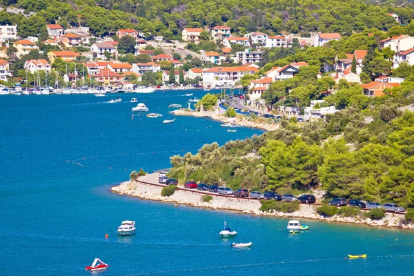 Tisno pueblo en la isla de Murter — Foto de Stock