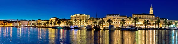 Şaşırtıcı Split waterfront akşam panorama