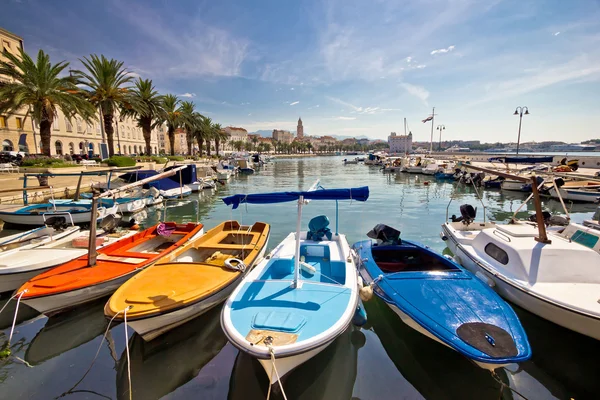 Ciudad de Split vista colorida del puerto — Foto de Stock