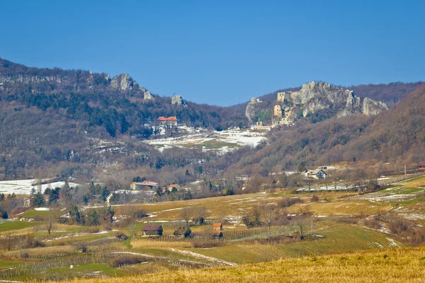 Kalnik montagna vecchie rovine del forte — Foto Stock