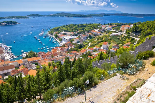 Increíble ciudad histórica de Hvar vista aérea — Foto de Stock