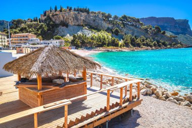 Fransa 'nın güneyinde Fransız Riviera plaj manzaralı Idyllic kıyı kasabası Cassis