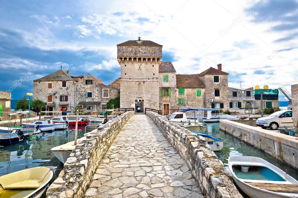 Historic architecture of Kastel Gomilica