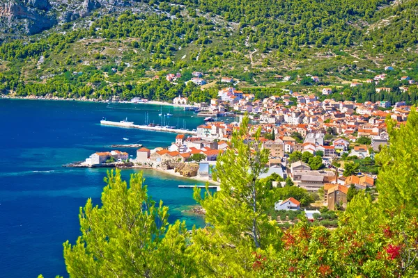 Idyllic Komiza bay summer view — Stock Photo, Image