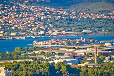 Varoşlarda Vranjic ve Kastela havadan görünümü bölme