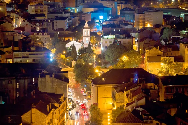 Ville de Sibenik vue aérienne de nuit — Photo