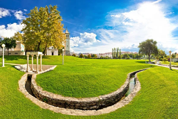 Svenic rivier Jadro kanalen in Solin — Stockfoto