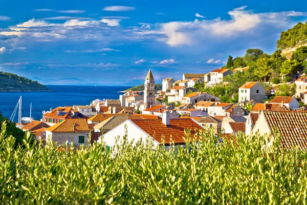 Città di Vis architettura e natura — Foto Stock