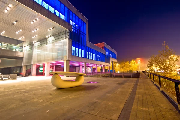 Museo de arte contemporáneo en Zagreb exterior — Foto de Stock