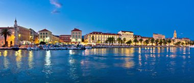 Split waterfront akşam mavi panorama