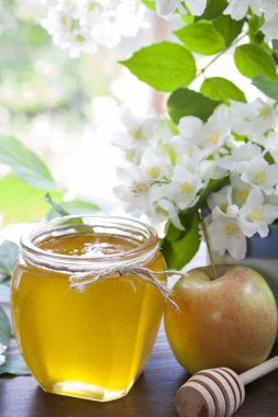 Lezzetli taze bahar bal cam