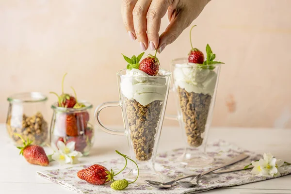 Woman Hand Decorated Healthy Breakfast Granola Greek Yogurt Fresh Raw — Stock Photo, Image