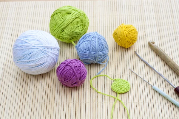 Color woolen clews for knitting close-up, selective focus — Stockfoto