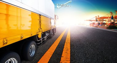 Konteyner kamyon ve gemi ithalat, ın ihracat kargo ile liman liman