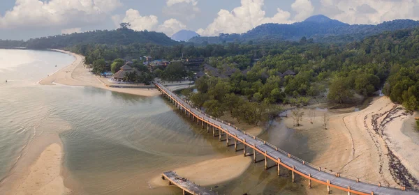 Selçuk ada ranong andaman Denizi Güney hava panorama görünümünü — Stok fotoğraf