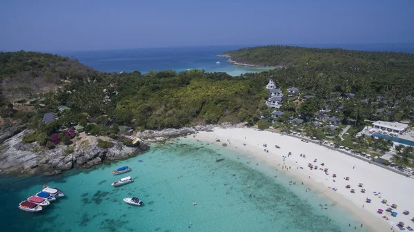 Luchtfoto van racha eiland haven andaman zee phuket Zuid o — Stockfoto