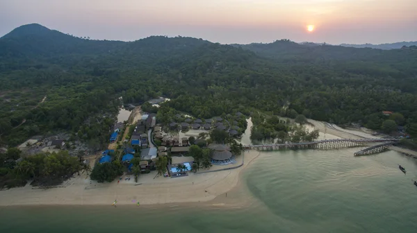 Koh Selçuk ada ranong Tayland Güney havadan görünümü — Stok fotoğraf