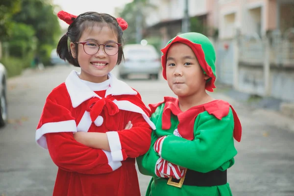 Asian Girl Boy Wearing Santa Claus Suit Playing Happiness Outdoor — Stock Photo, Image