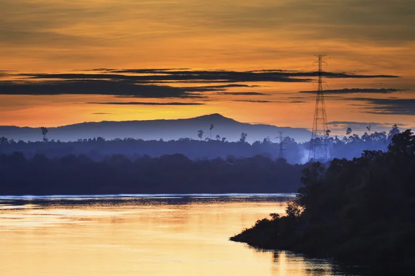 Přírodní landscap před úsvitem mekong řeky champasak laos — Stock fotografie