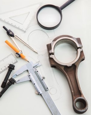 motor piston ve beraberlik ile otomotiv mühendisliği çalışma tablosu