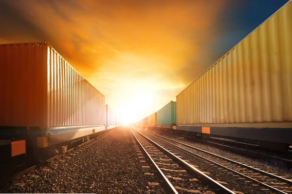 Industry container trainst running on railways track against bea — Stock Photo, Image