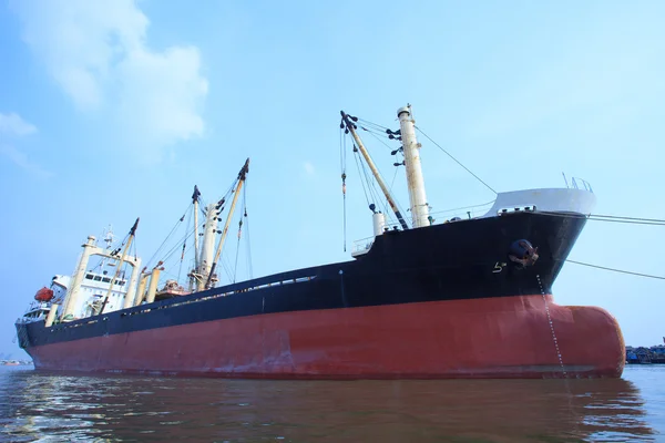 Commercial container ship floating on river port use for import — Stock Photo, Image