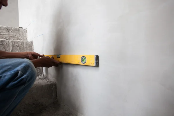 Ferramenta de medição de medidor de nível para trabalho de construção — Fotografia de Stock