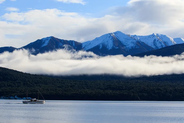 Hermoso paisaje de lago te anau isla del sur de Nueva Zelanda — Foto de Stock