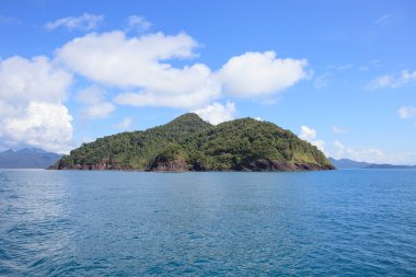 ada ve doğal mavi deniz terk 